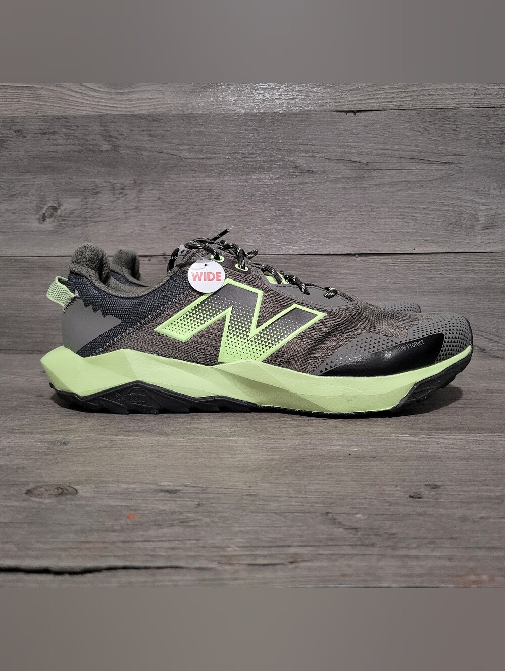 New Balance DynaSoft Nitrel v6 Mens Size 13 2E WIDE trail running Grey Green